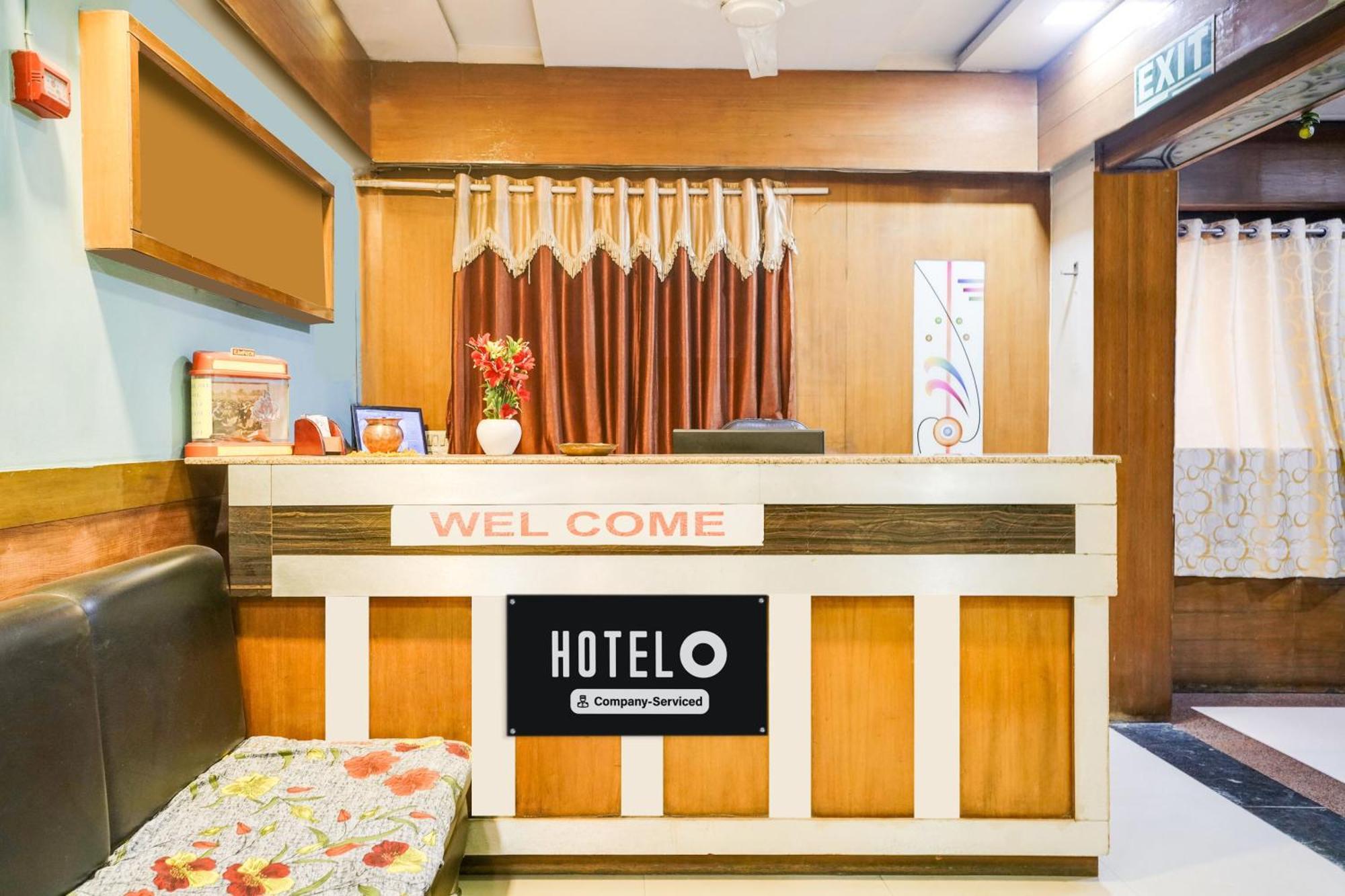אחמדאבאד Hotel O Vanya Palace מראה חיצוני תמונה
